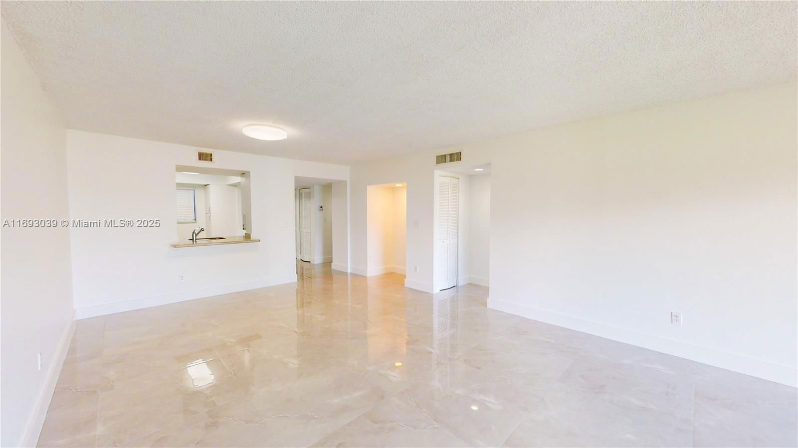 Real estate property located at 16171 Blatt Blvd #203, Broward, Fairways At Bonaventure C, Weston, FL