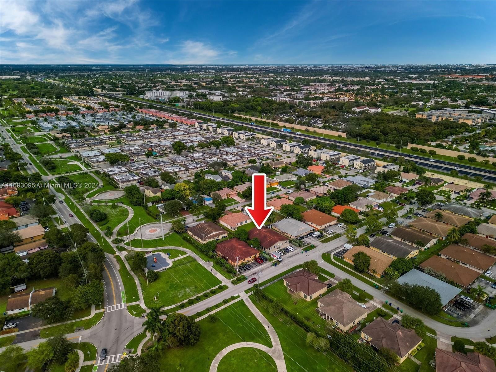 Real estate property located at 5401 22nd St, Broward, STONEBRIDGE ESTATES, Lauderhill, FL