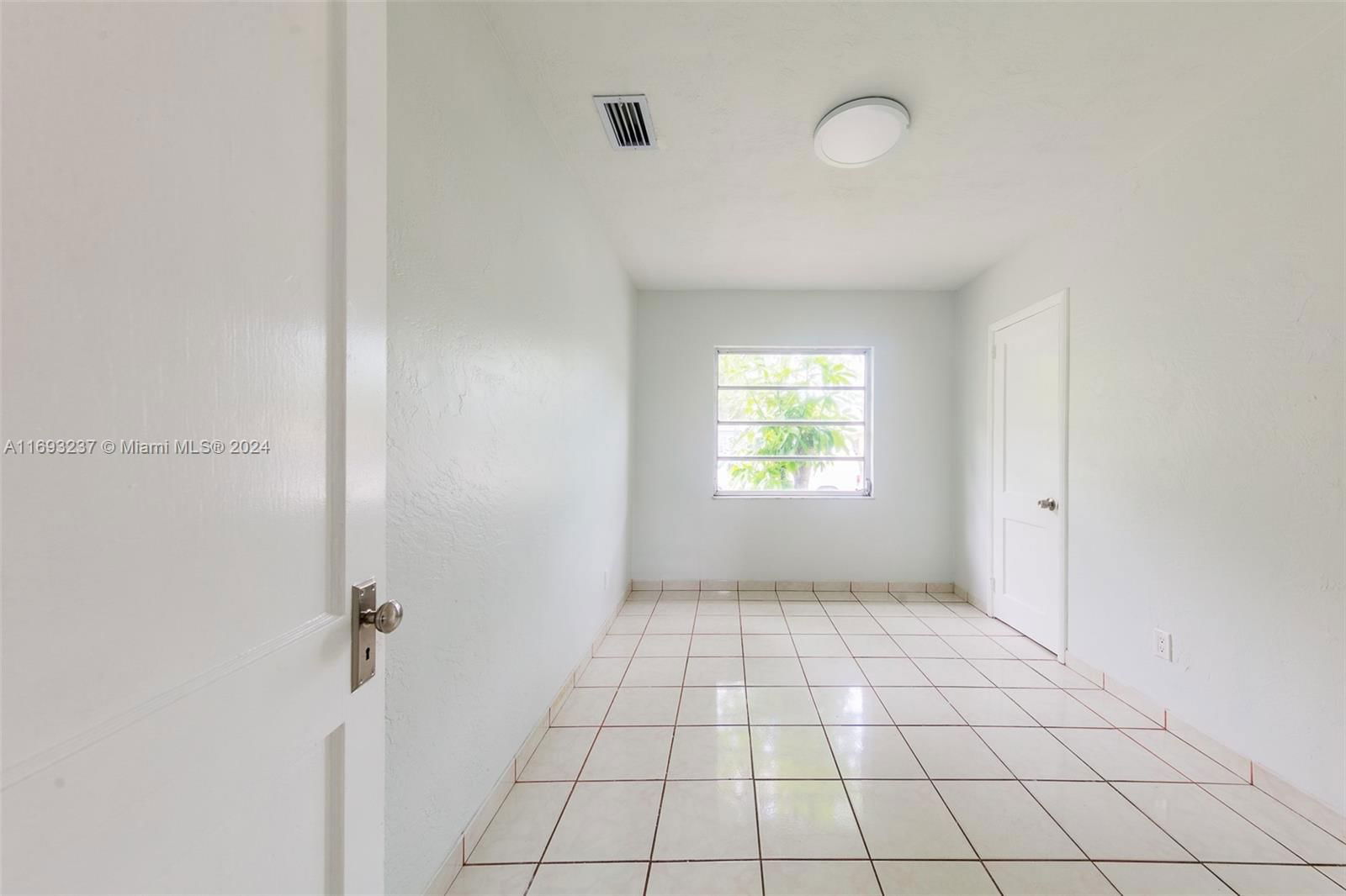Real estate property located at 3434 6th St, Miami-dade, Mildred Park, Miami, FL