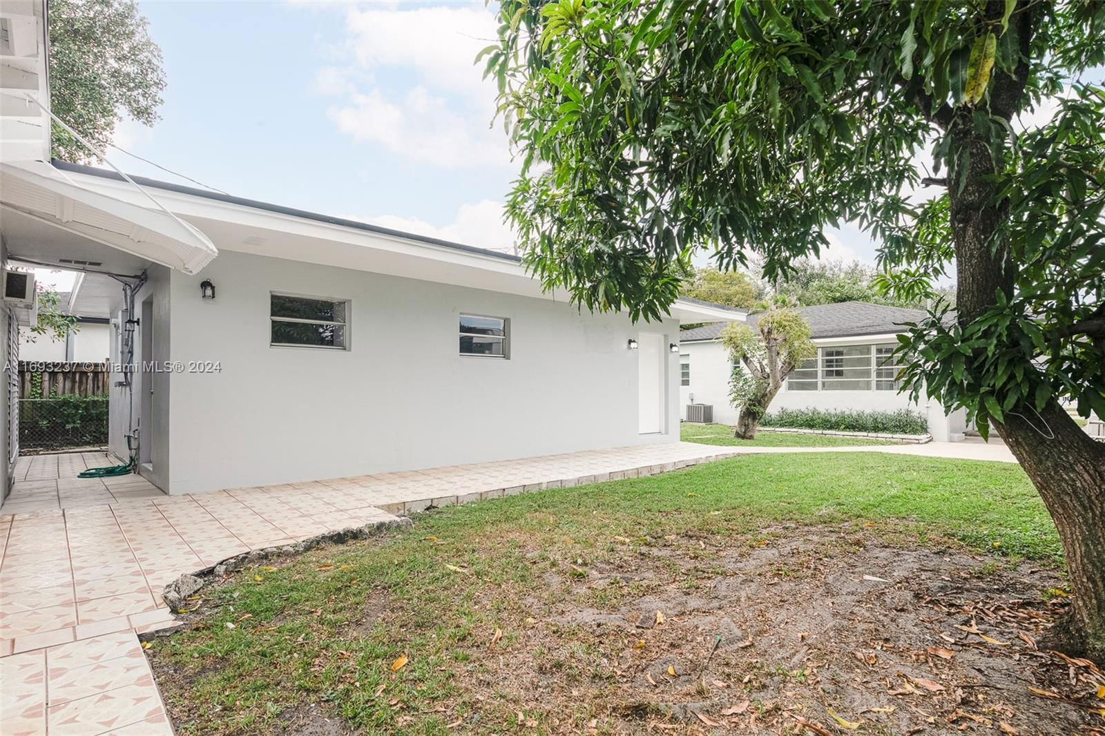 Real estate property located at 3434 6th St, Miami-dade, Mildred Park, Miami, FL