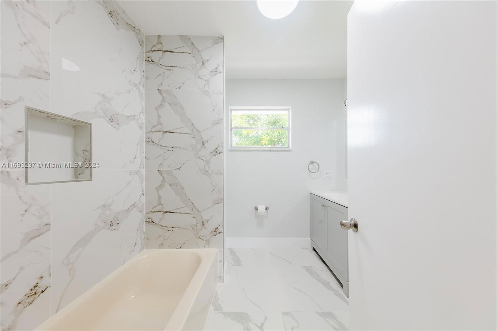 Real estate property located at 3434 6th St, Miami-dade, Mildred Park, Miami, FL