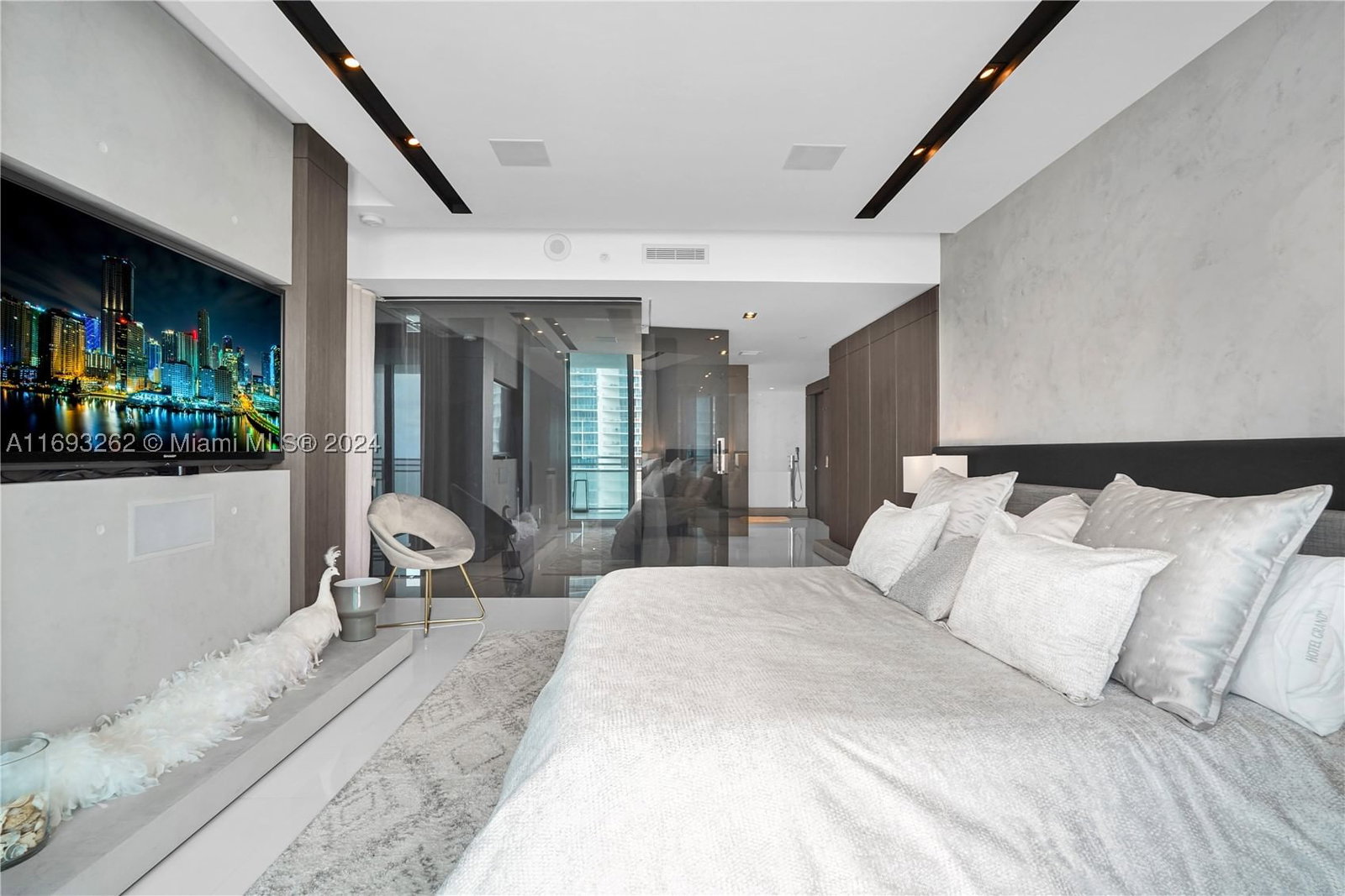 Real estate property located at 3535 Ocean Drive #2104, Broward, Diplomat Residences, Hollywood, FL