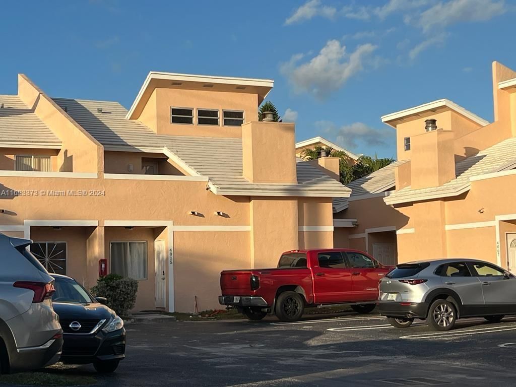 Real estate property located at 4015 Coral Springs Dr #12, Broward, HAYLOFTS OF CORAL SPRINGS, Coral Springs, FL