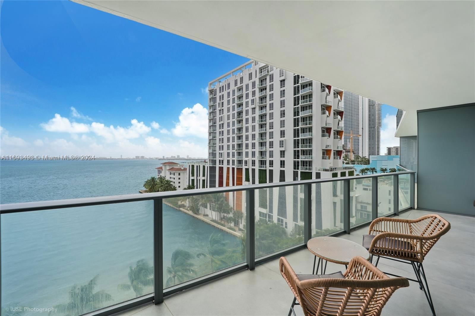 Real estate property located at 460 28th St #805, Miami-Dade, ICON BAY CONDO, Miami, FL