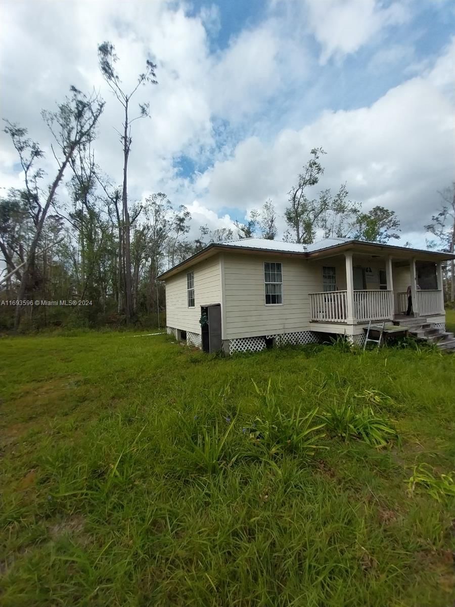 Real estate property located at 16129 Old Highway 19 N, Other, NA, Other City - In The State Of Florida, FL