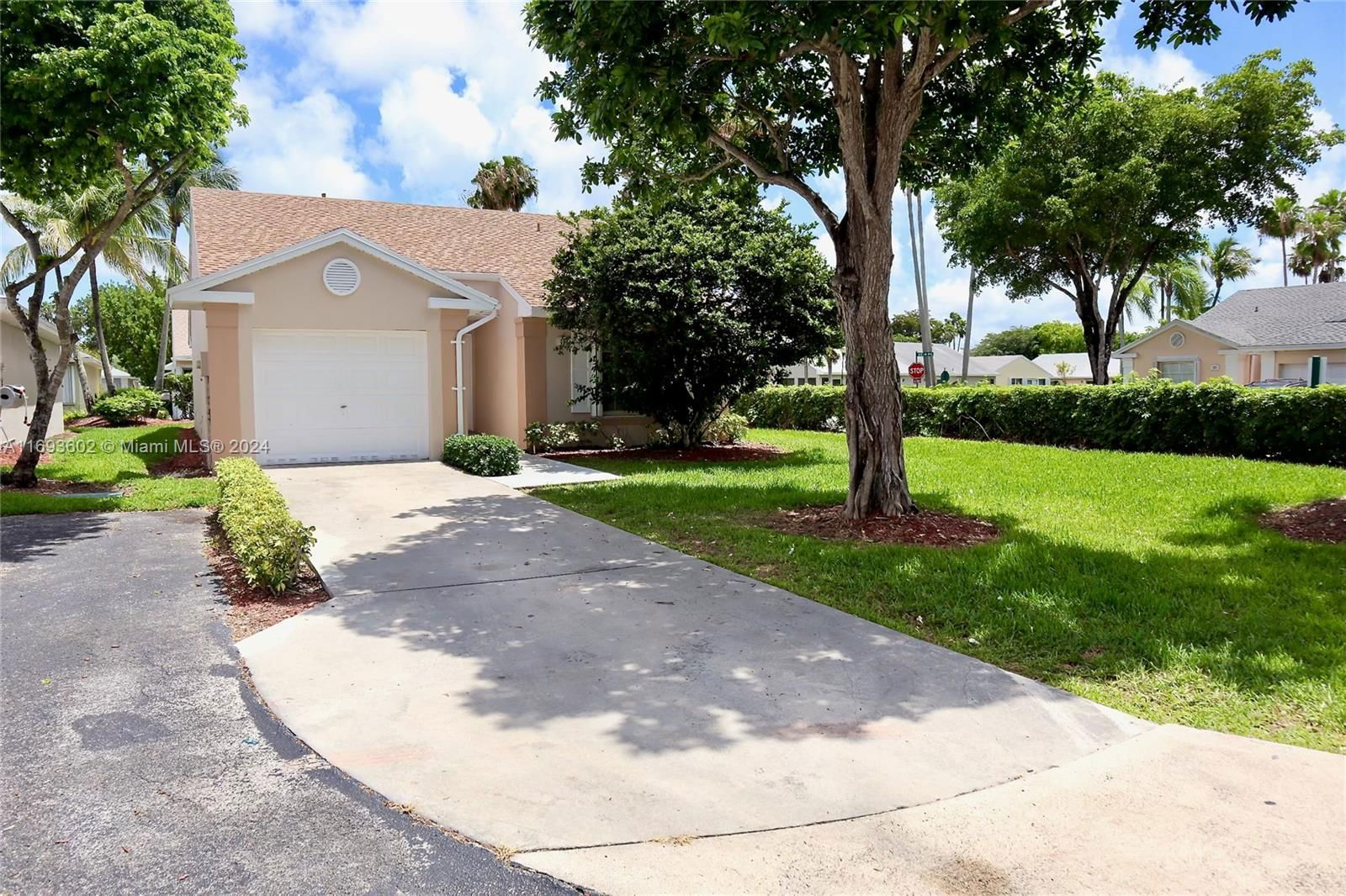 Real estate property located at 467 22nd Dr, Miami-Dade, KEYS-GATE NO 2, Homestead, FL