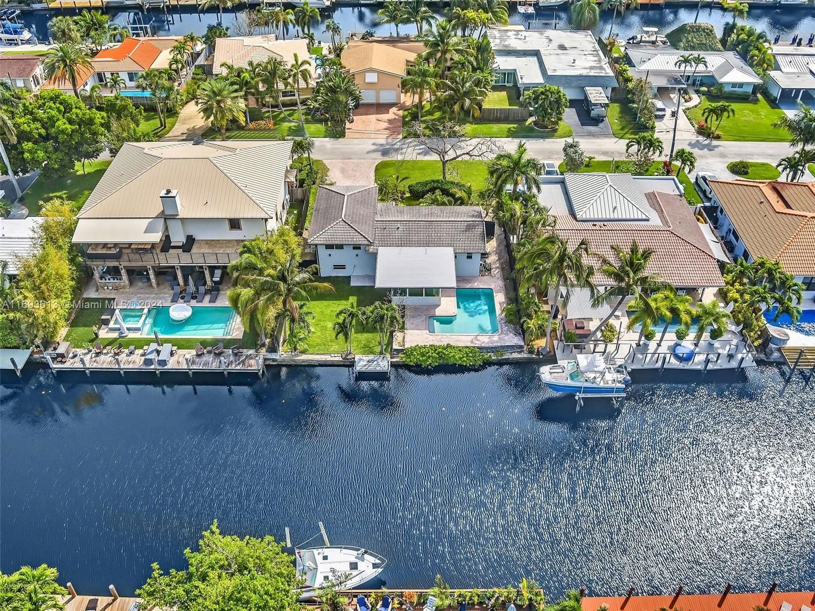 Real estate property located at 2141 18th Ave, Broward, MIDDLE RIVER MANOR, Wilton Manors, FL