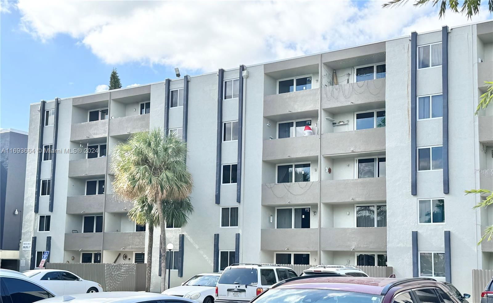 Real estate property located at 10090 80th Ct #1542, Miami-Dade, SAMARI LAKE EAST CONDO, Hialeah Gardens, FL