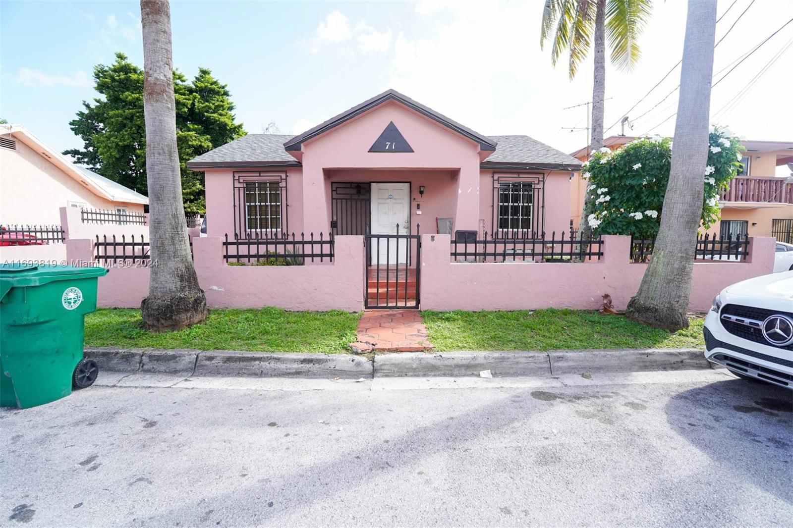 Real estate property located at 71 18th Ave, Miami-Dade, ORANGE PARK, Miami, FL