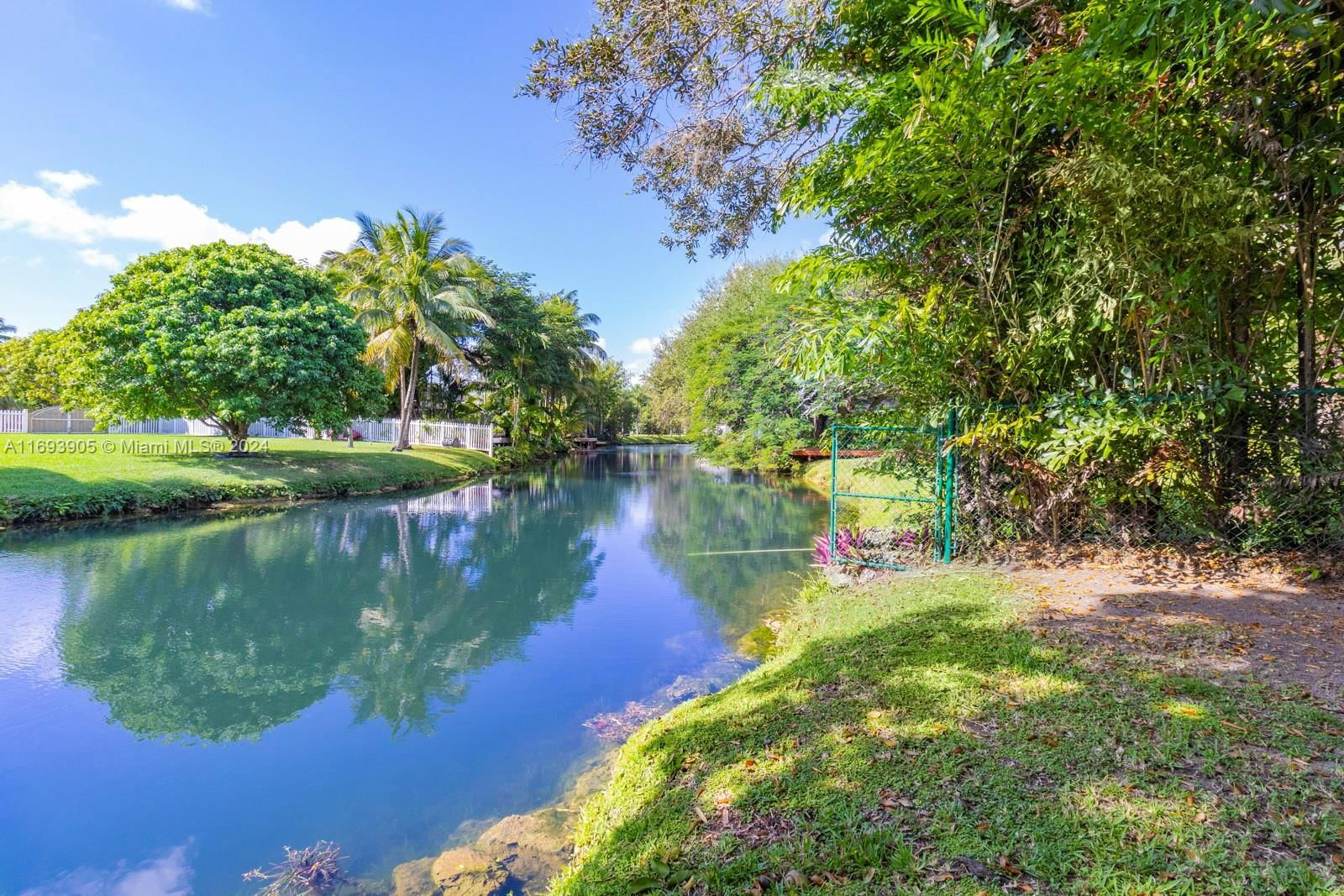 Real estate property located at 7760 145th St, Miami-dade, Royal Palm Harbor 3rd Add, Palmetto Bay, FL