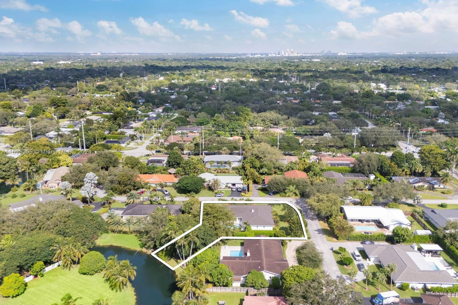 Real estate property located at 7760 145th St, Miami-dade, Royal Palm Harbor 3rd Add, Palmetto Bay, FL