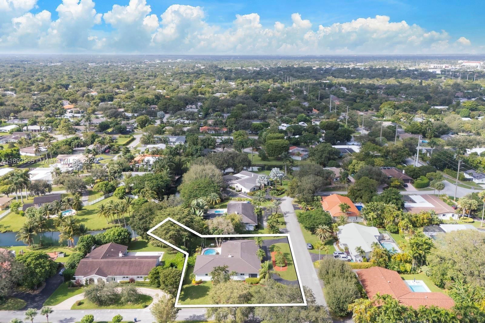 Real estate property located at 7760 145th St, Miami-dade, Royal Palm Harbor 3rd Add, Palmetto Bay, FL