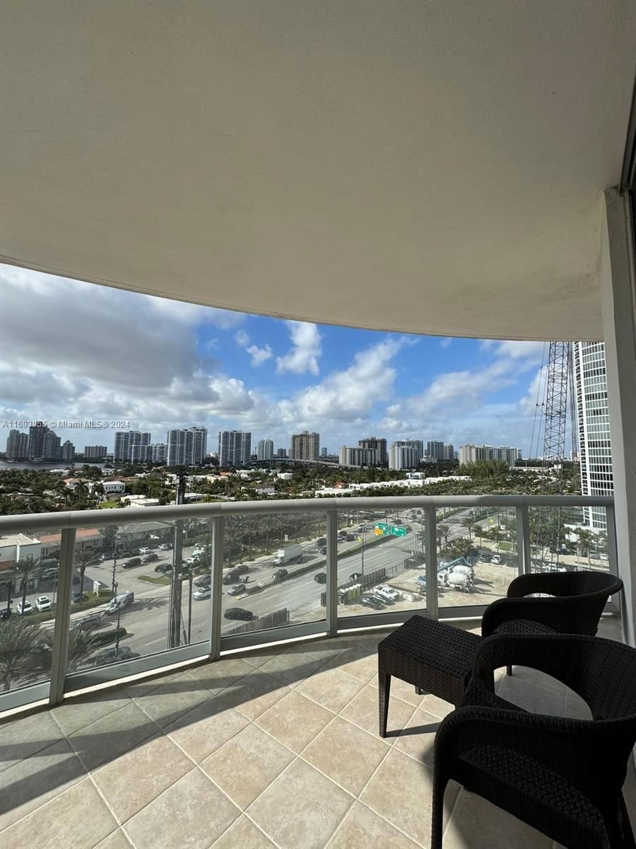 Real estate property located at 18683 Collins Ave #1107, Miami-Dade, M RESORT RESIDENCES CONDO, Sunny Isles Beach, FL