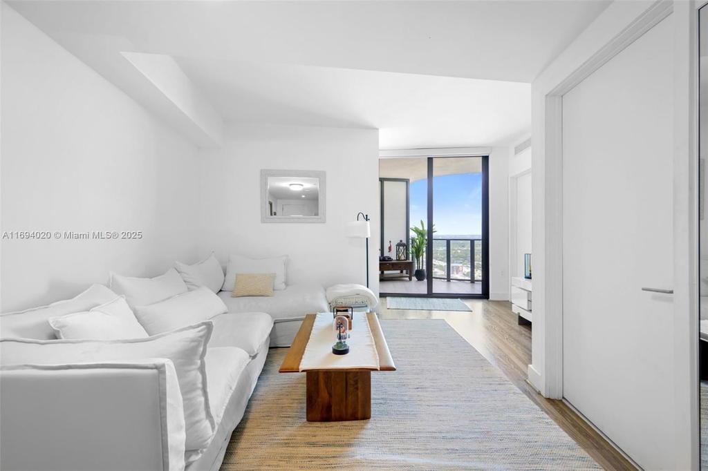 Real estate property located at 121 34th St #3014, Miami-dade, 3401 Midtown Condo, Miami, FL