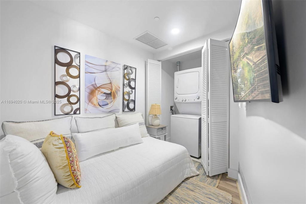 Real estate property located at 121 34th St #3014, Miami-dade, 3401 Midtown Condo, Miami, FL