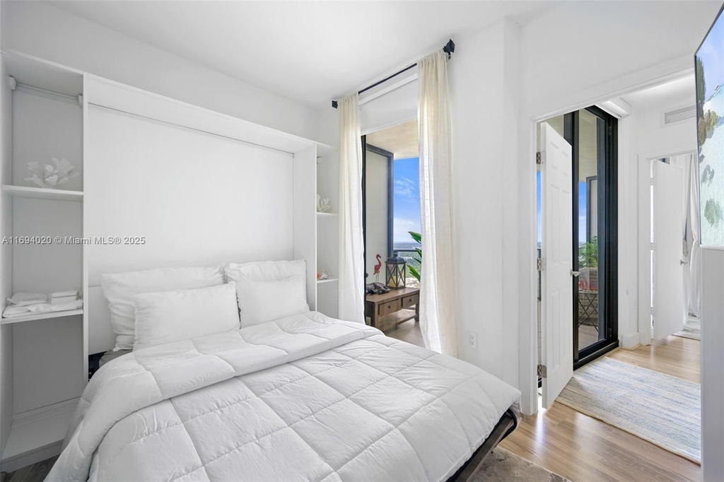 Real estate property located at 121 34th St #3014, Miami-dade, 3401 Midtown Condo, Miami, FL