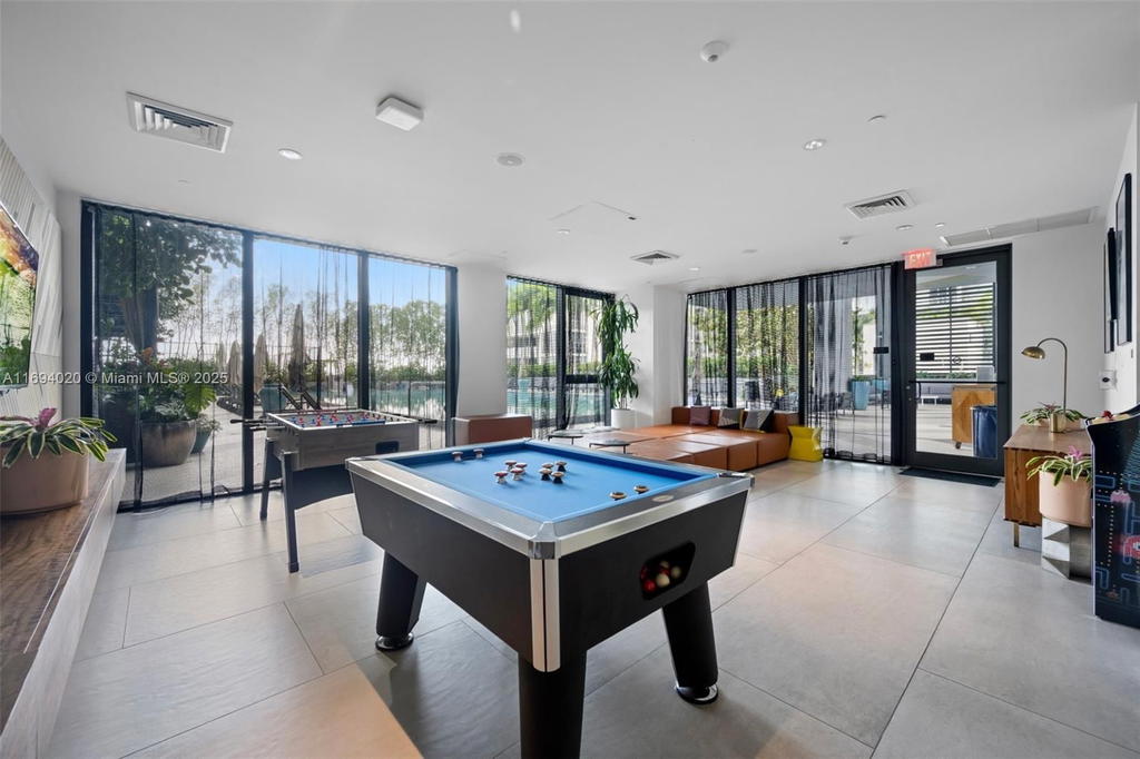 Real estate property located at 121 34th St #3014, Miami-dade, 3401 Midtown Condo, Miami, FL