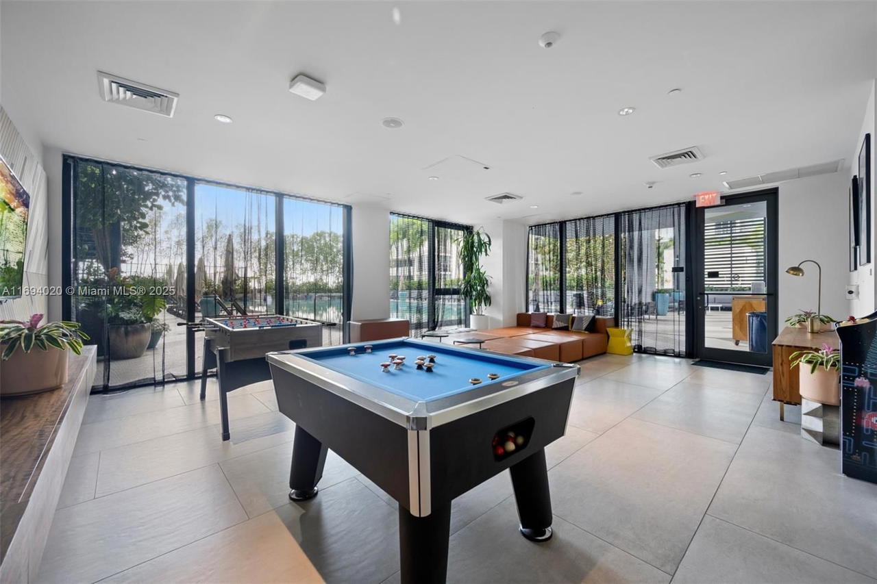Real estate property located at 121 34th St #3014, Miami-dade, 3401 Midtown Condo, Miami, FL