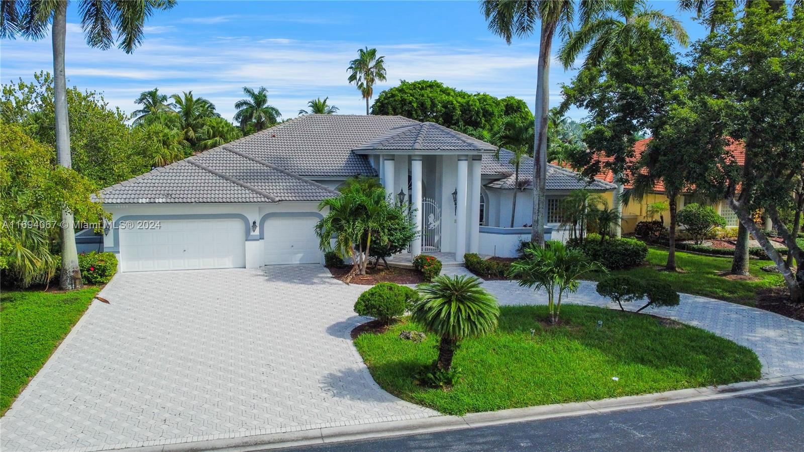 Real estate property located at 12157 9th Dr, Broward, THE ISLES, Coral Springs, FL