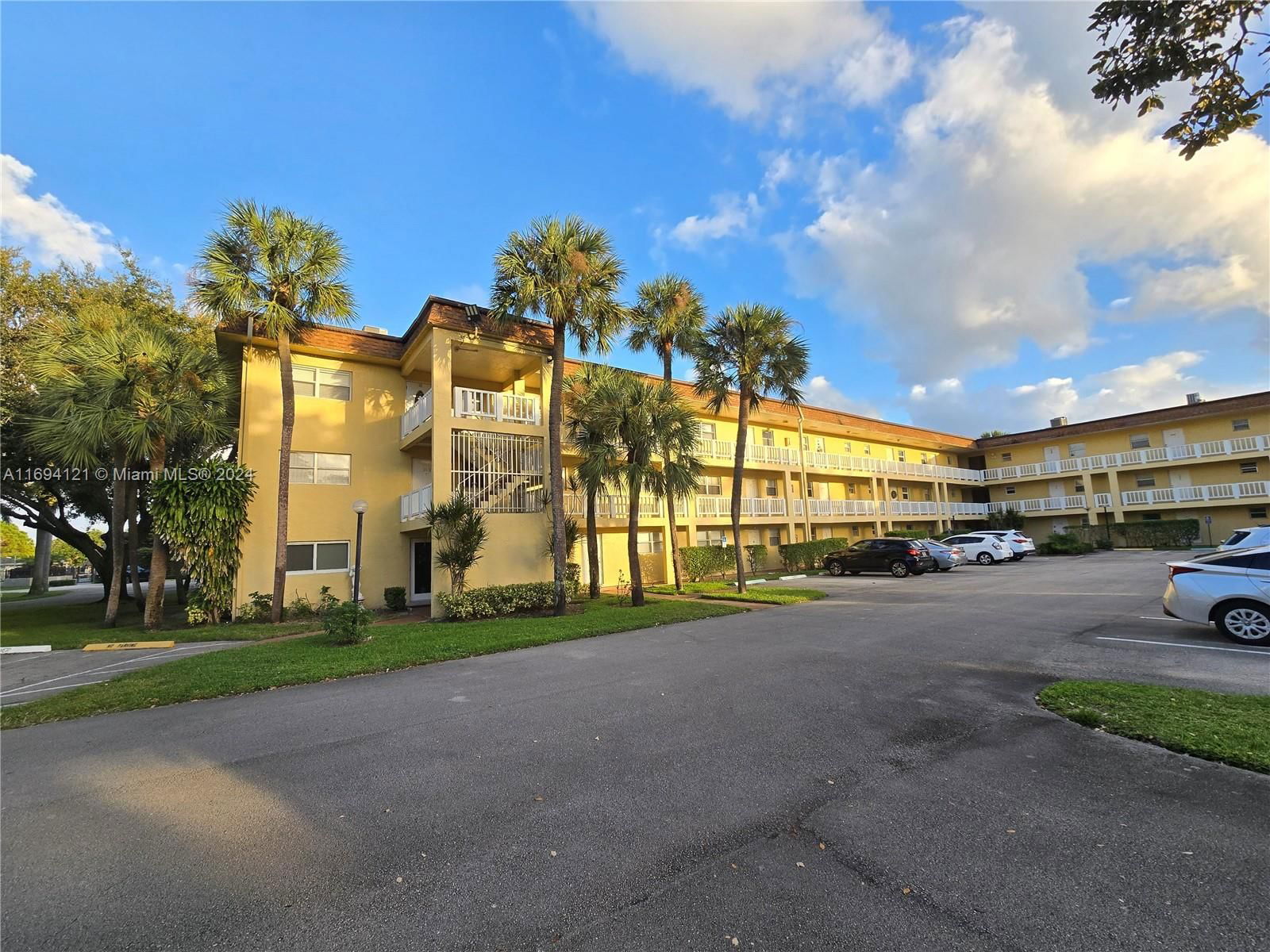 Real estate property located at 3500 Natura Blvd #309, Broward, NATURA CONDO NO 2, Deerfield Beach, FL