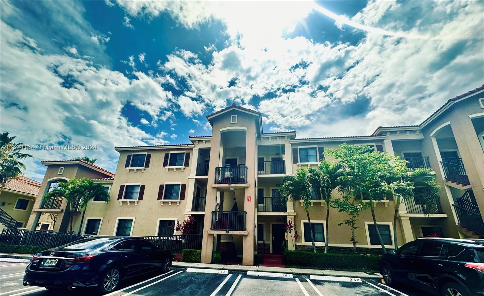 Real estate property located at 22561 88 #301, Miami-Dade, THE COURTS AT BAYSHORE II, Cutler Bay, FL