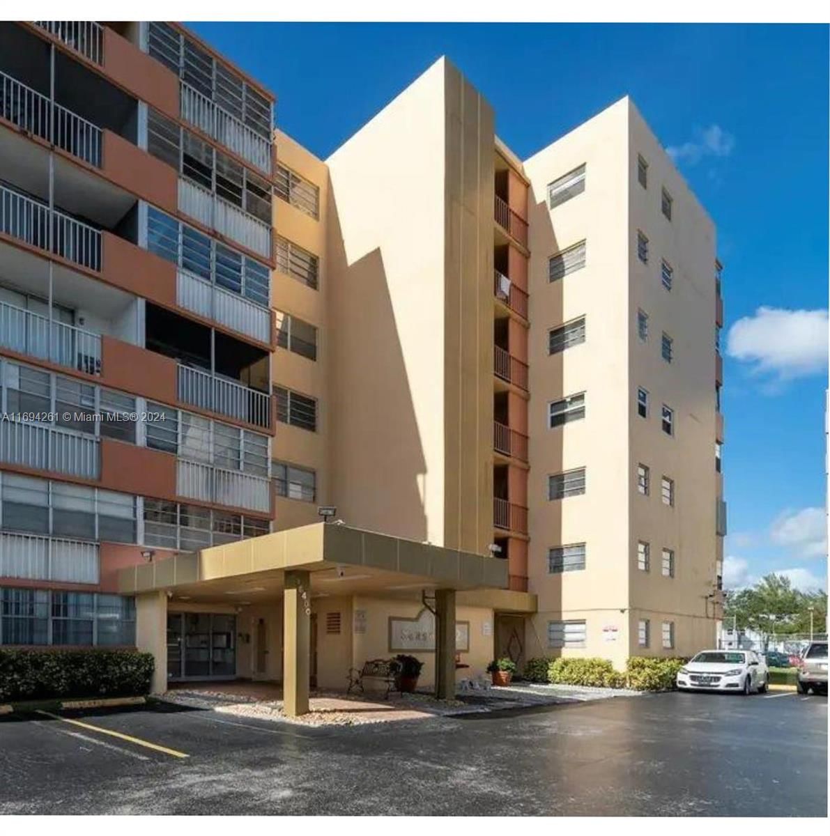 Real estate property located at 16400 17th Ave #601, Miami-Dade, THREE SEASONS CONDO BLDG, North Miami Beach, FL