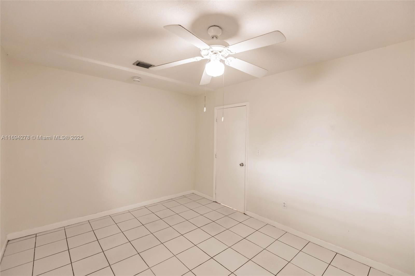 Real estate property located at 521 41st St, Miami-dade, Hialeah 16th Addn, Hialeah, FL