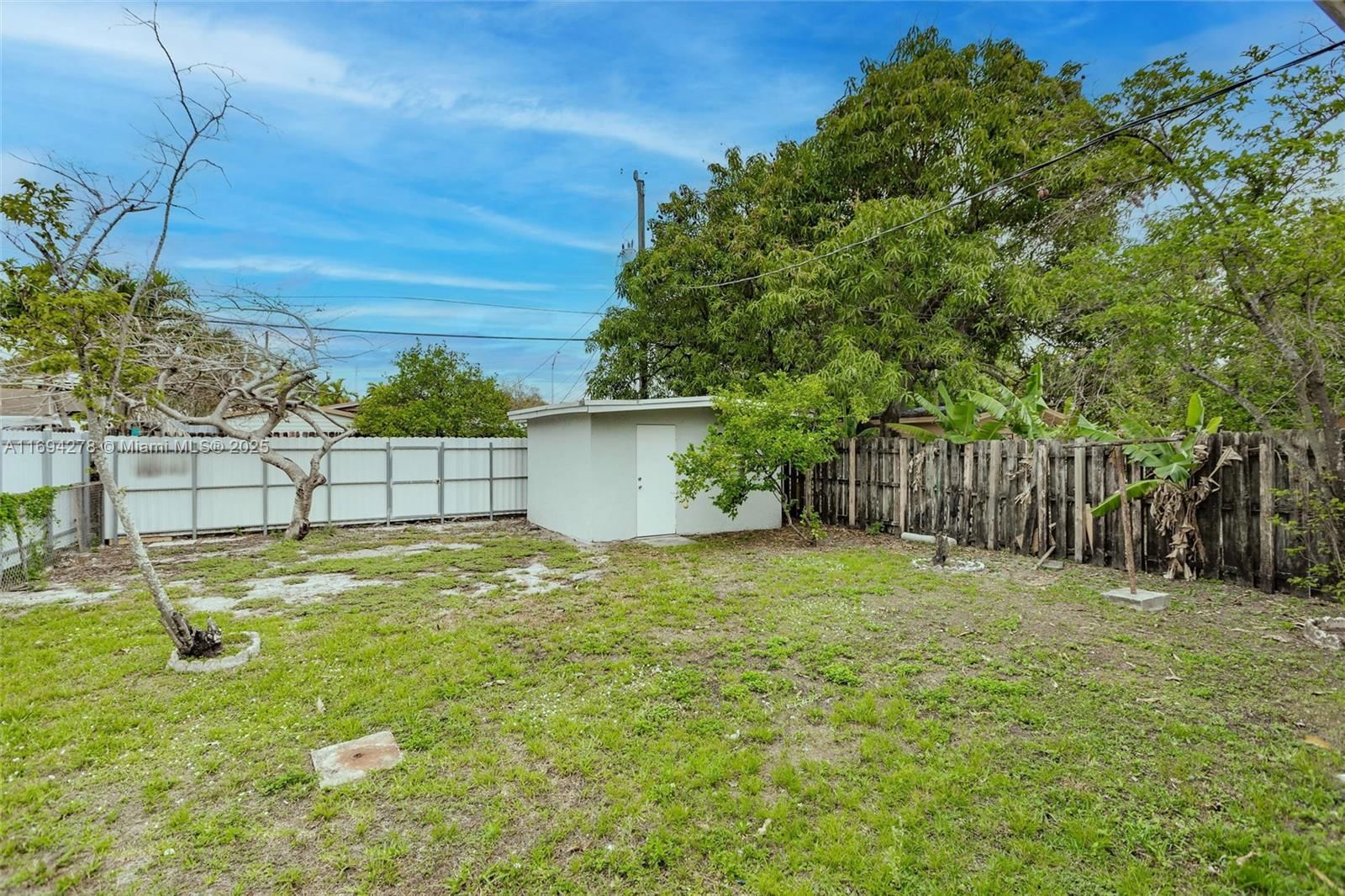 Real estate property located at 521 41st St, Miami-dade, Hialeah 16th Addn, Hialeah, FL