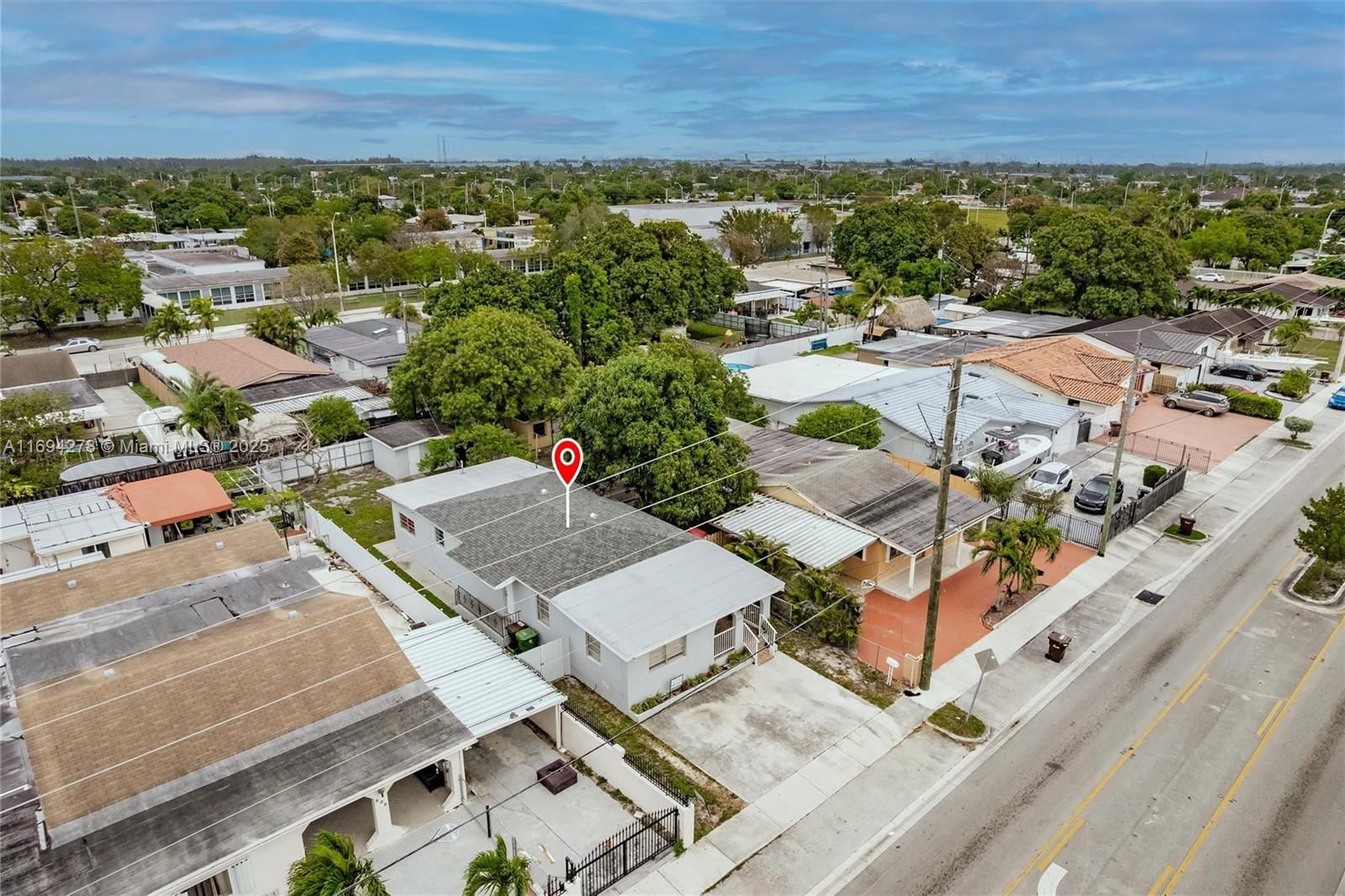Real estate property located at 521 41st St, Miami-dade, Hialeah 16th Addn, Hialeah, FL