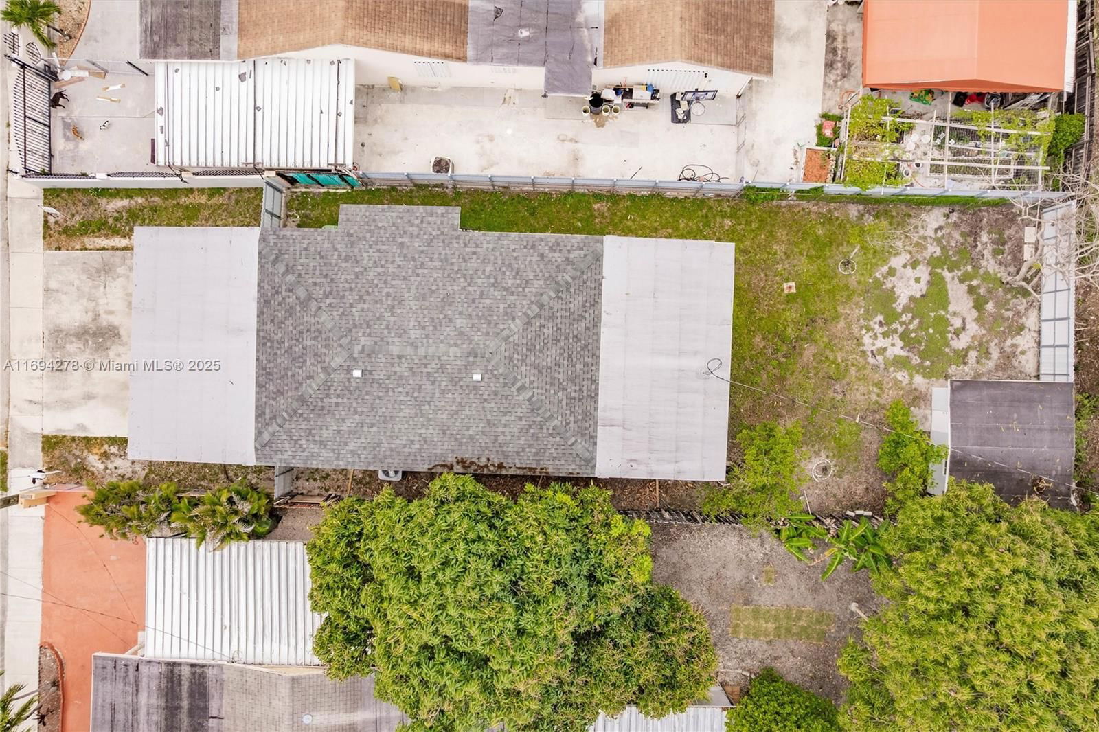 Real estate property located at 521 41st St, Miami-dade, Hialeah 16th Addn, Hialeah, FL