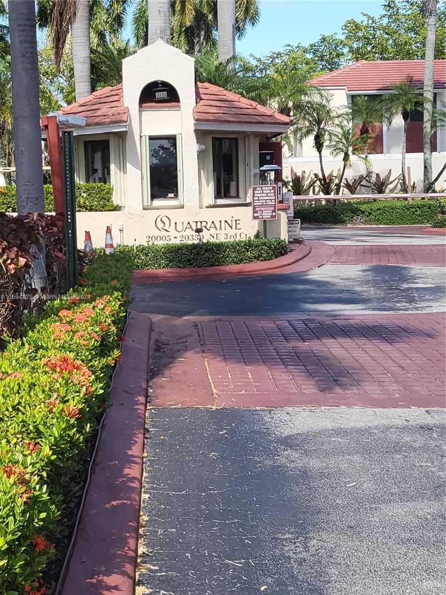 Real estate property located at , Miami-Dade, QUATRAINE CONDO IV, Miami, FL