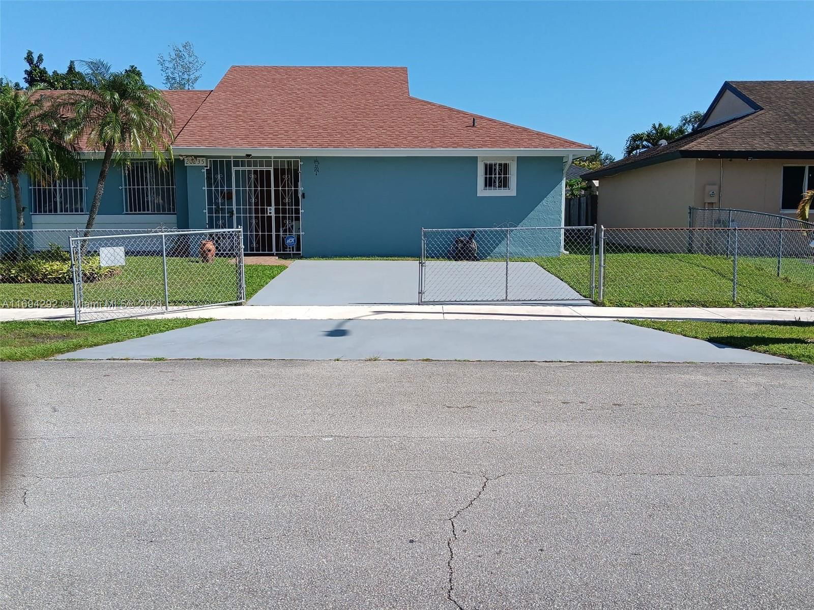 Real estate property located at 20235 122nd Pl, Miami-Dade, OAK PARK SEC 6, Miami, FL