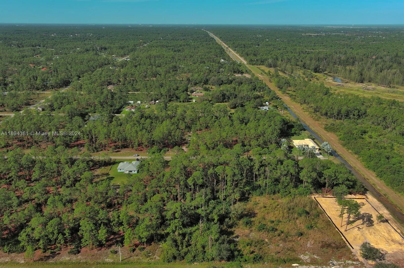 Real estate property located at 1515 Glenn Ave, Lee, Lehigh Acres, Lehigh Acres, FL