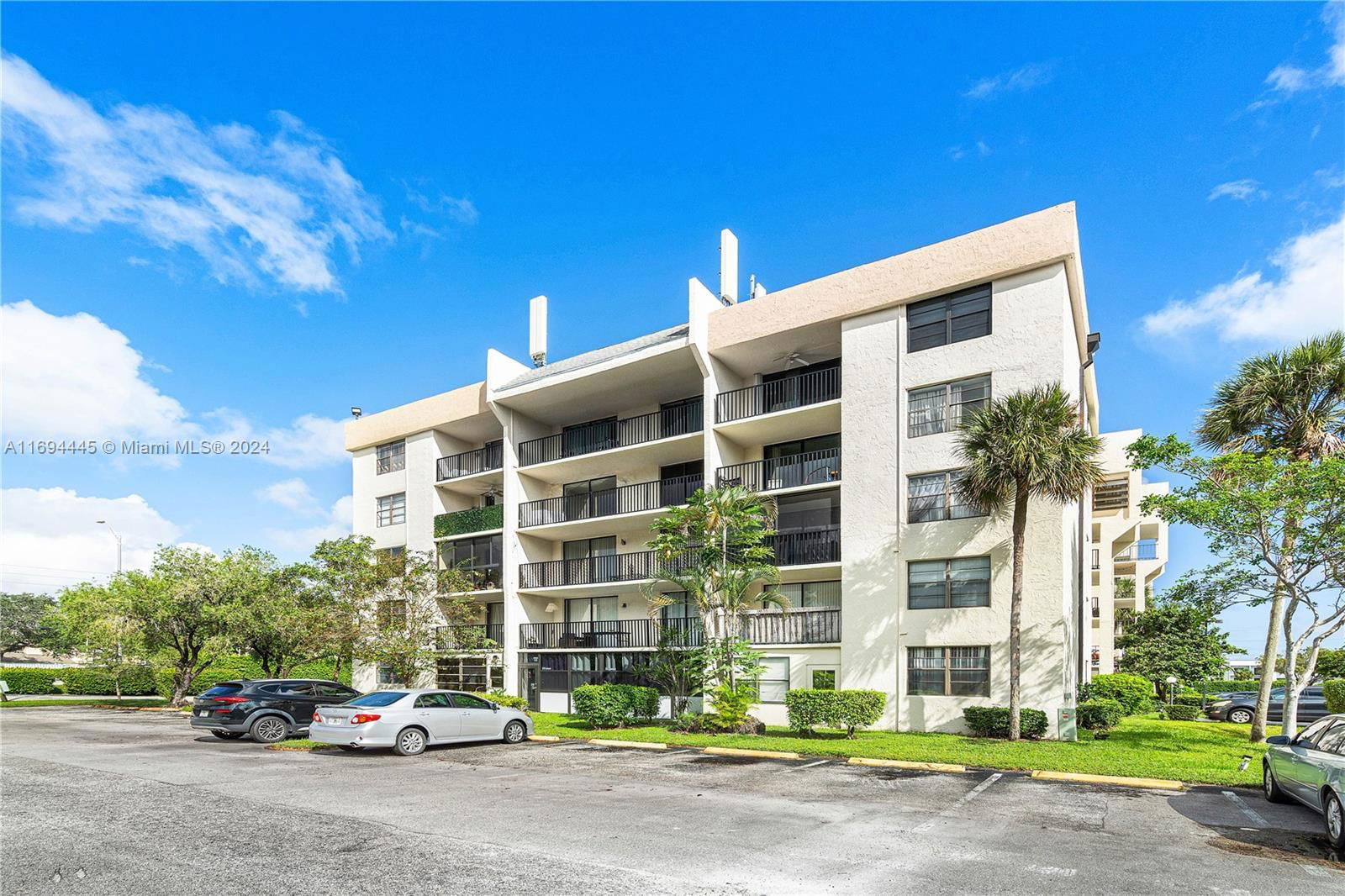 Real estate property located at 6195 Rock Island Rd #413, Broward, GATE TWO CONDO, Tamarac, FL