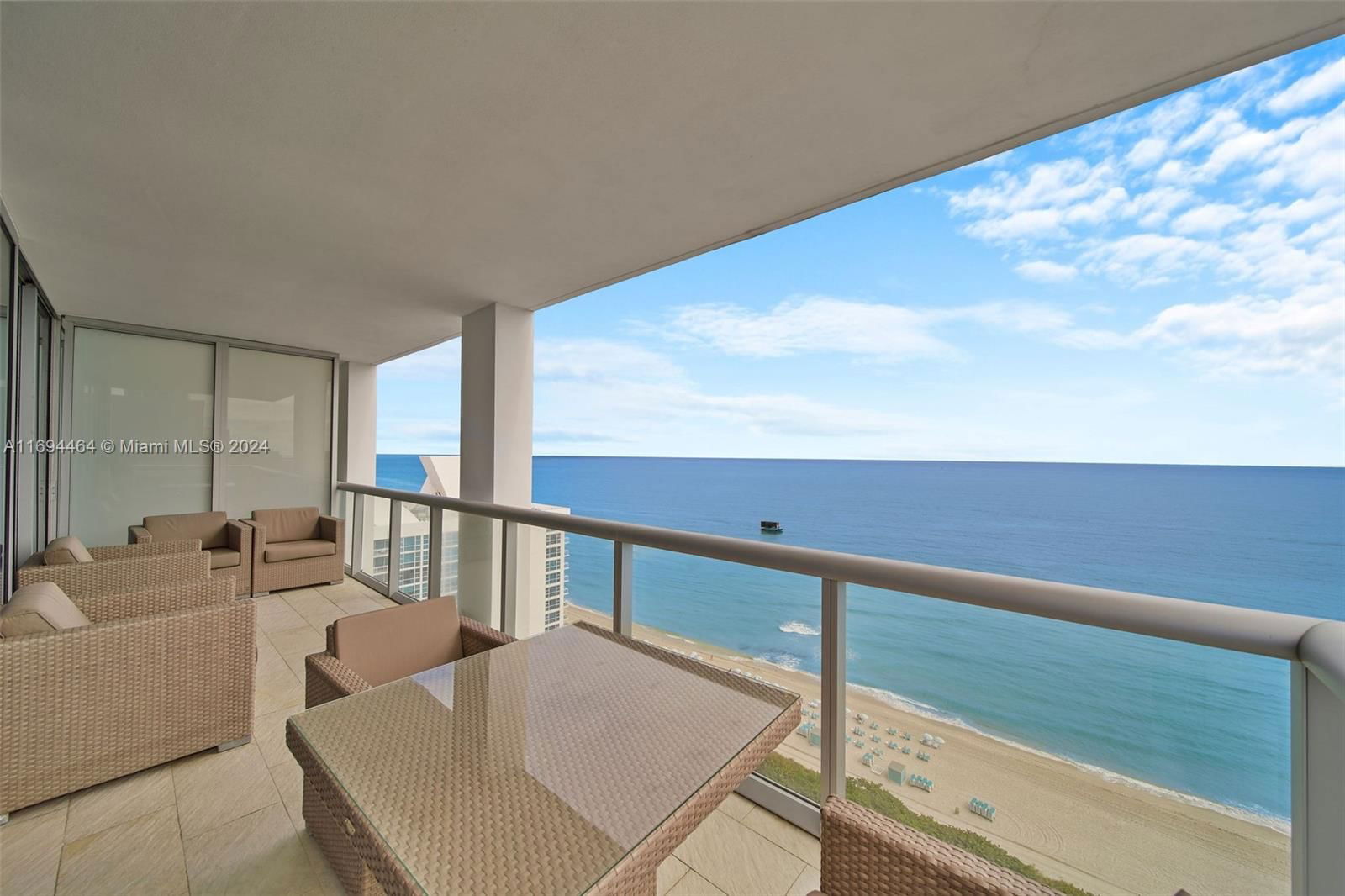 Real estate property located at 6799 Collins Ave LPH05, Miami-Dade, SOUTH CARILLON BEACH, Miami Beach, FL