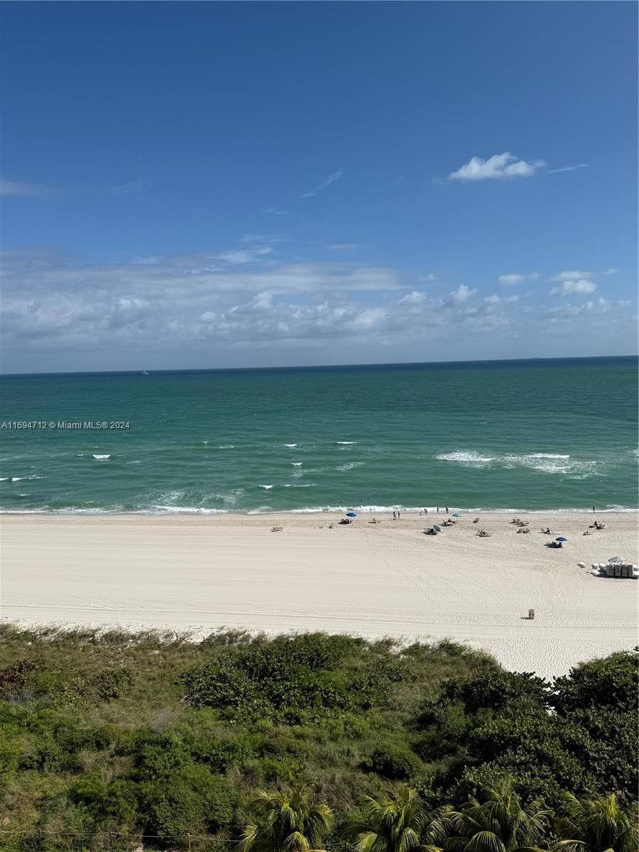 Real estate property located at 5601 Collins Ave #1105, Miami-Dade, THE PAVILION CONDO, Miami Beach, FL