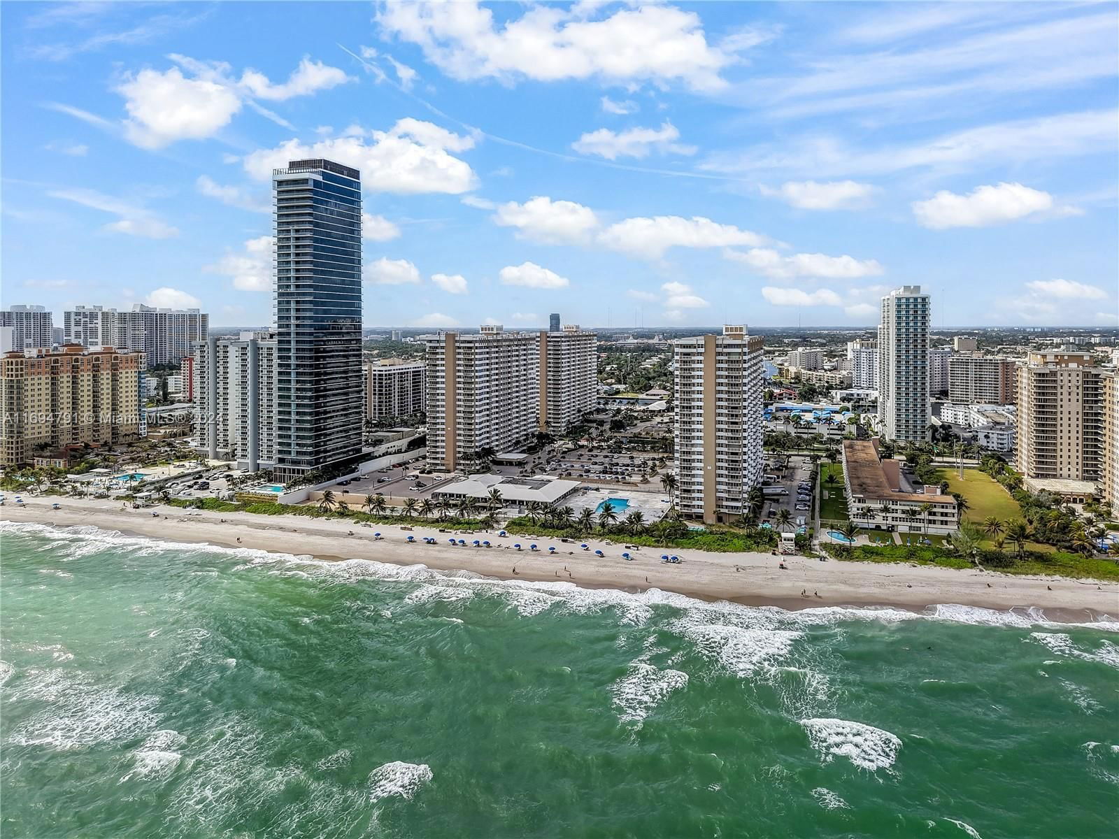 Real estate property located at 1980 Ocean Dr #9K, Broward, HEMISPHERES CONDO, Hallandale Beach, FL