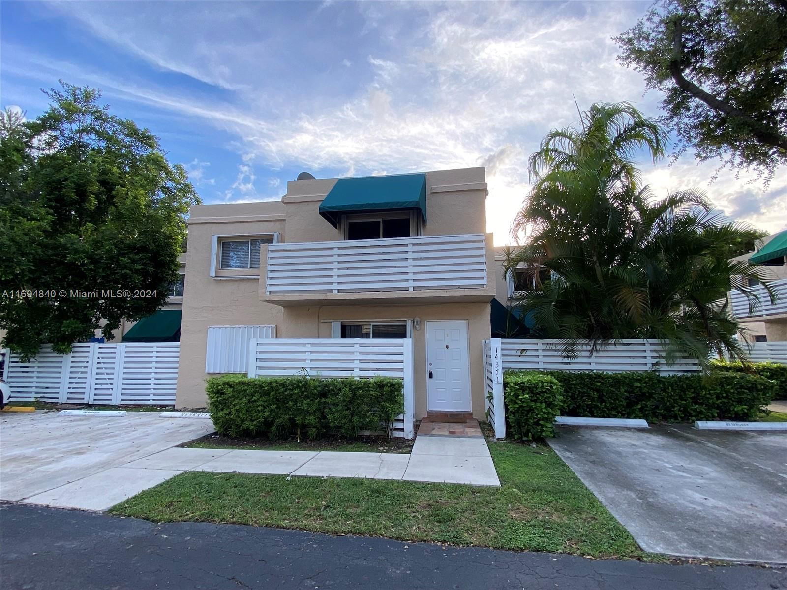 Real estate property located at 14371 98th Ter #0, Miami-Dade, KENDALL CENTER, Miami, FL