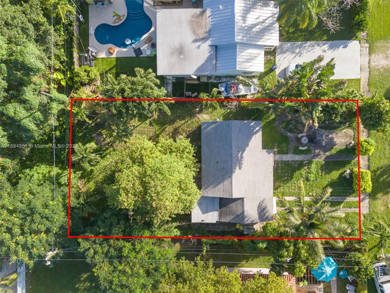 Real estate property located at 10821 5th Ave, Miami-Dade, GREENLEAF PARK-RESUB, Miami, FL