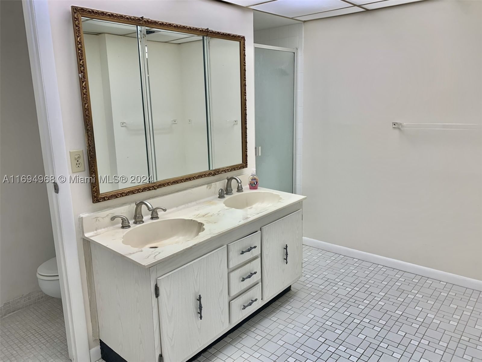 Real estate property located at 1500 Ocean Dr #17E, Broward, Allington Towers North Co, Hollywood, FL