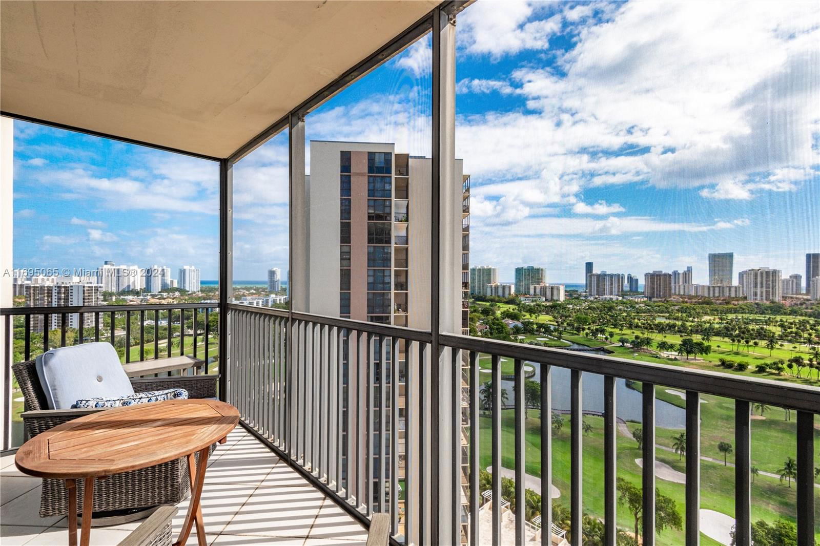 Real estate property located at 20301 Country Club Dr #2224, Miami-Dade, CORONADO CONDO-TOWER II, Aventura, FL