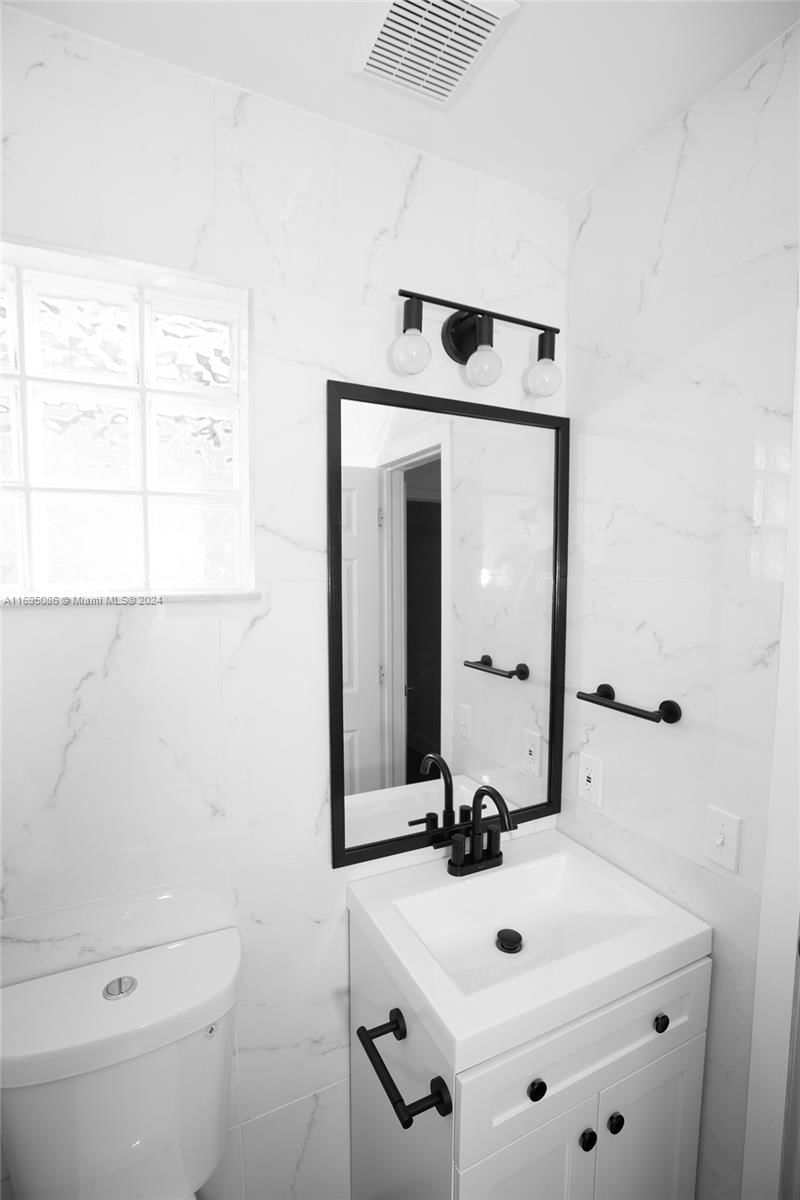 Real estate property located at 11133 34th Ct, Broward, Country Club Village, Coral Springs, FL
