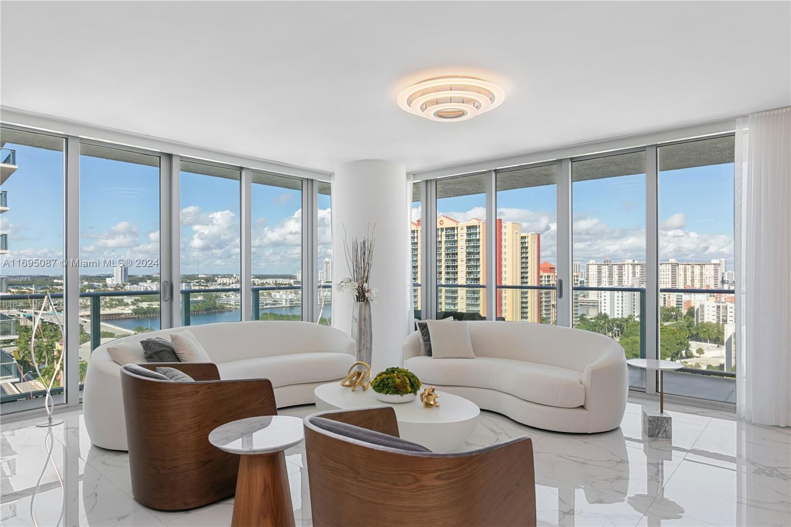 Real estate property located at 300 Sunny Isles Blvd #4-1607, Miami-Dade, PARQUE TOWERS CONDO, Sunny Isles Beach, FL