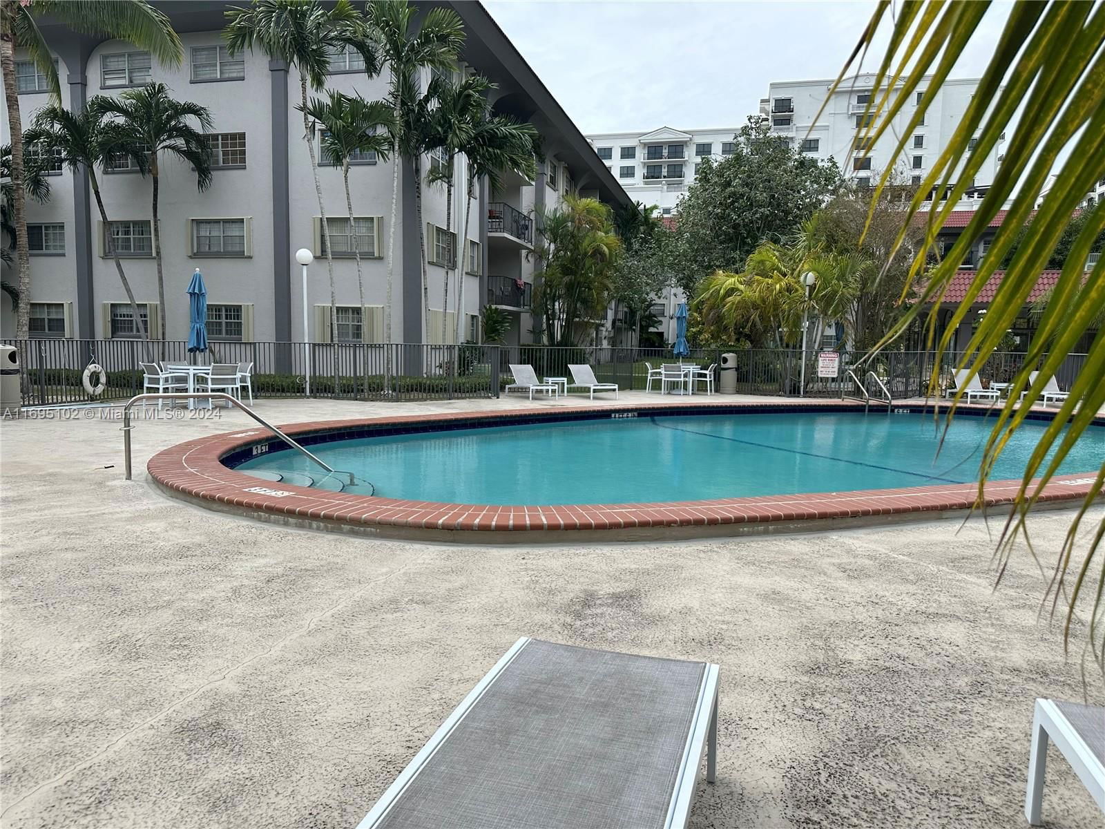 Real estate property located at 8101 72nd Ave #310W, Miami-Dade, GRANDA DADELAND CONDO, Miami, FL