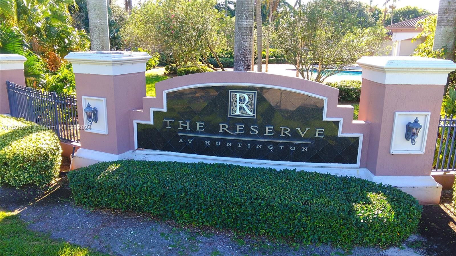 Real estate property located at 15052 52nd St, Broward, RESERVE AT HUNTINGTON 174, Miramar, FL