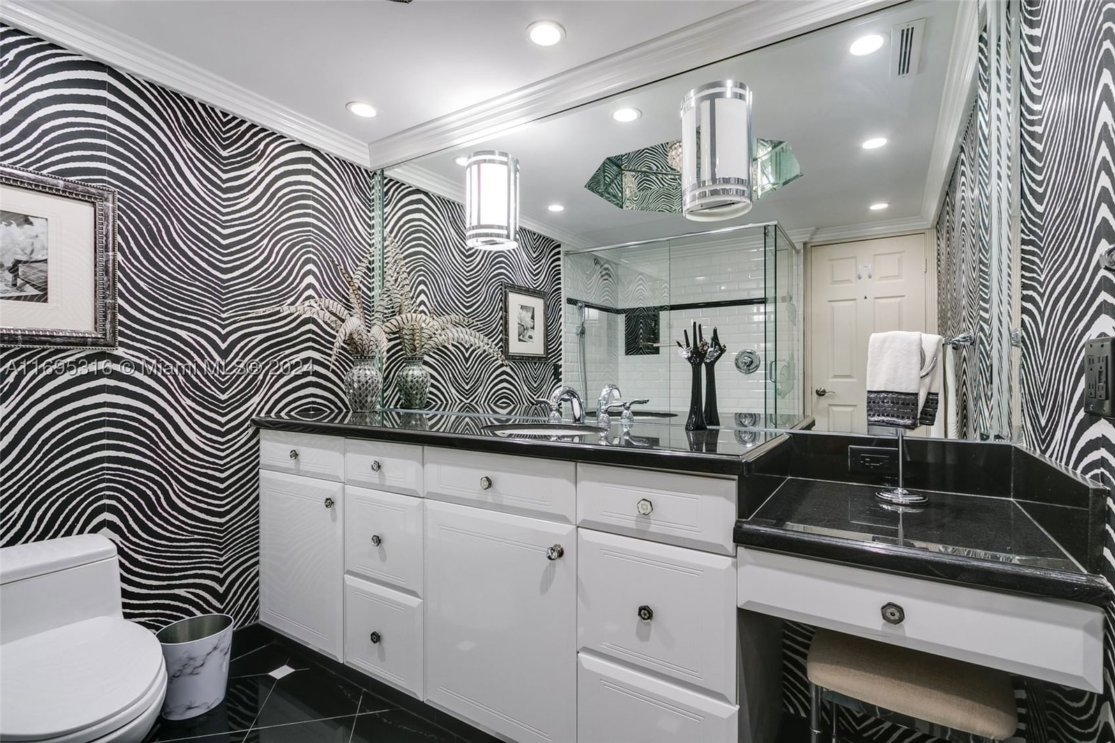 Real estate property located at 1200 Ocean Blvd #4D, Palm Beach, Cloister Beach Towers Con, Boca Raton, FL
