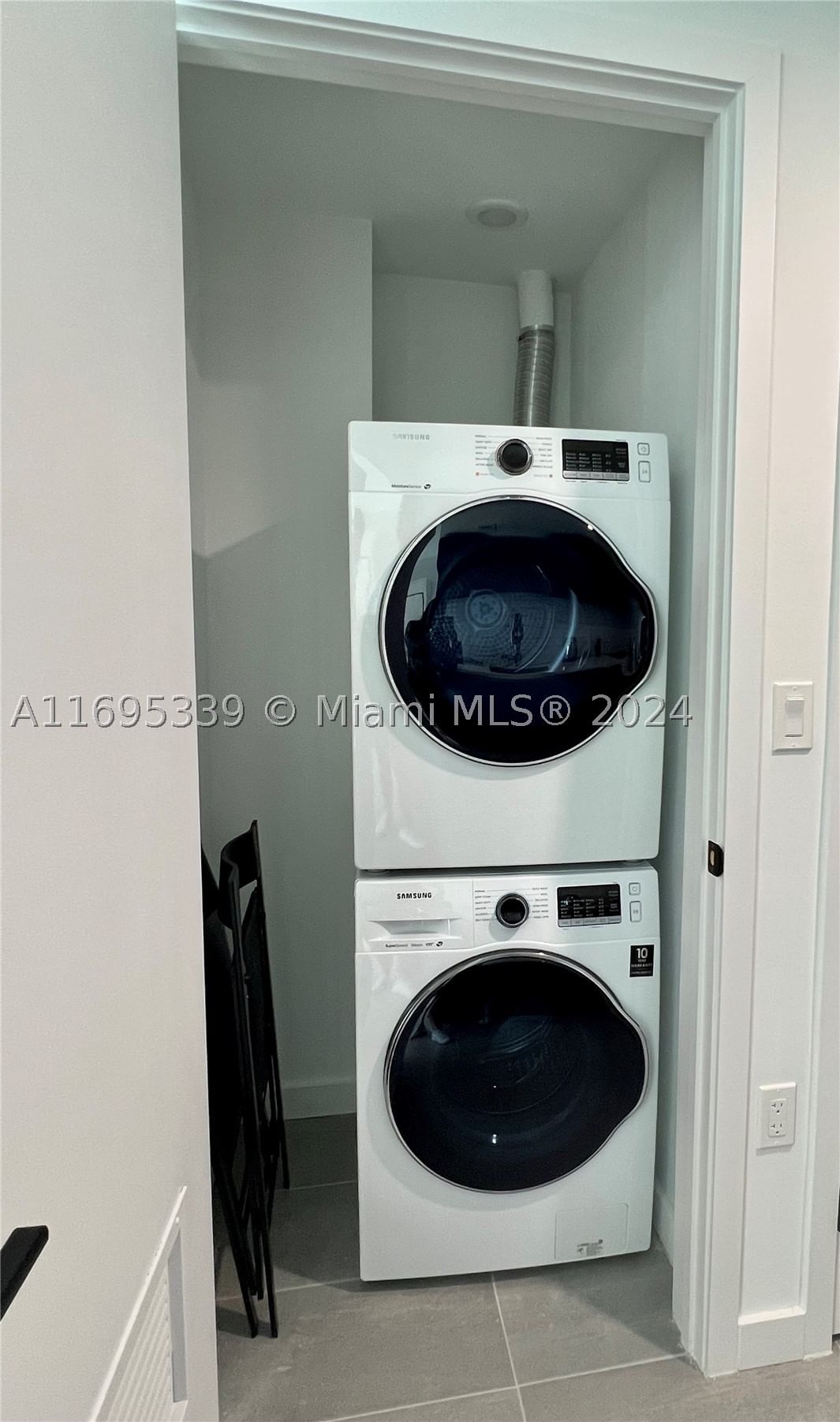 Real estate property located at 227 2nd St #2613, Miami-dade, 227 Ne 2nd Street Condo, Miami, FL