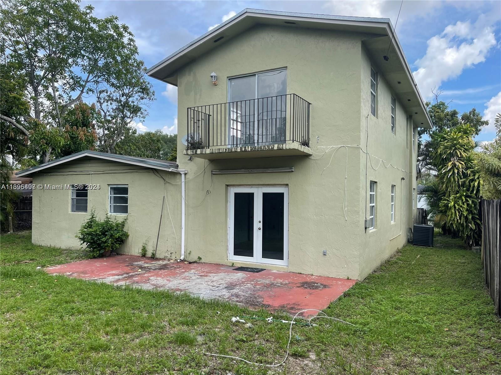 Real estate property located at 9860 83rd St, Miami-Dade, HEFTLER HOMES SUNSET PARK, Miami, FL