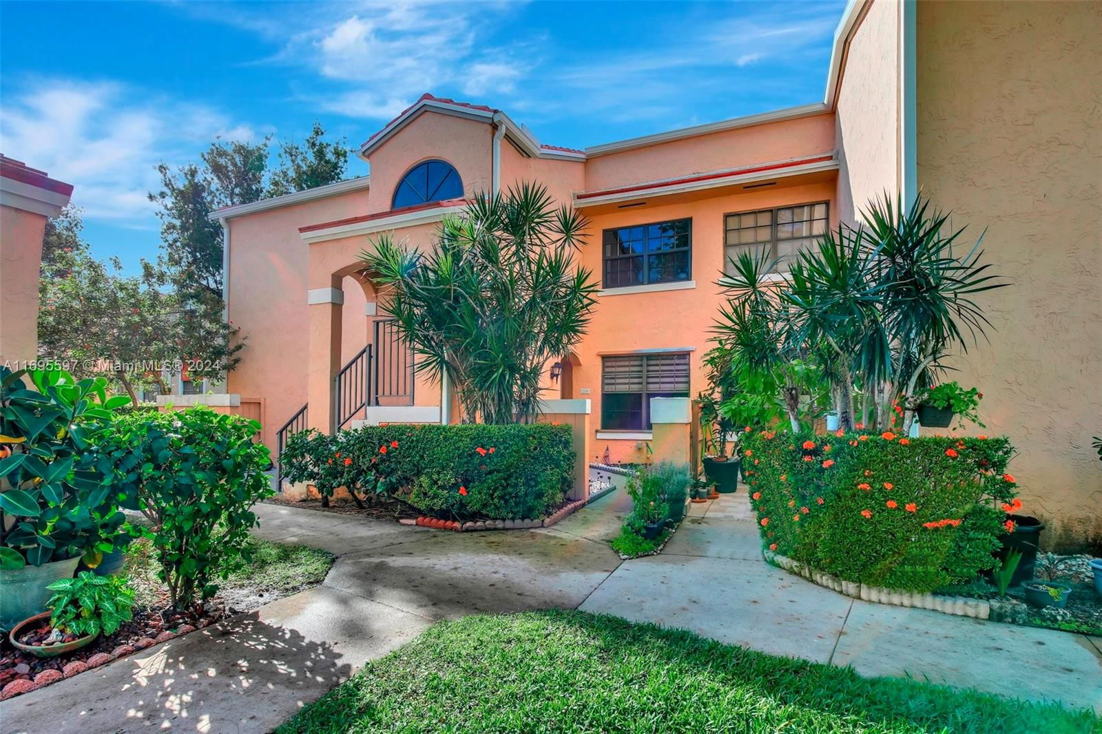 Real estate property located at 12016 11th St #12016, Broward, PIERPOINTE FIVE CONDO II, Pembroke Pines, FL