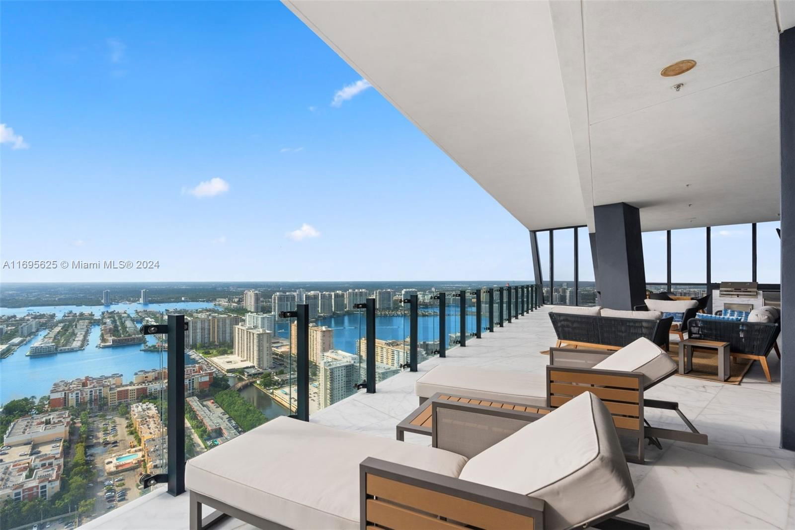 Real estate property located at 17141 Collins Ave #4002, Miami-Dade, MUSE CONDO, Sunny Isles Beach, FL